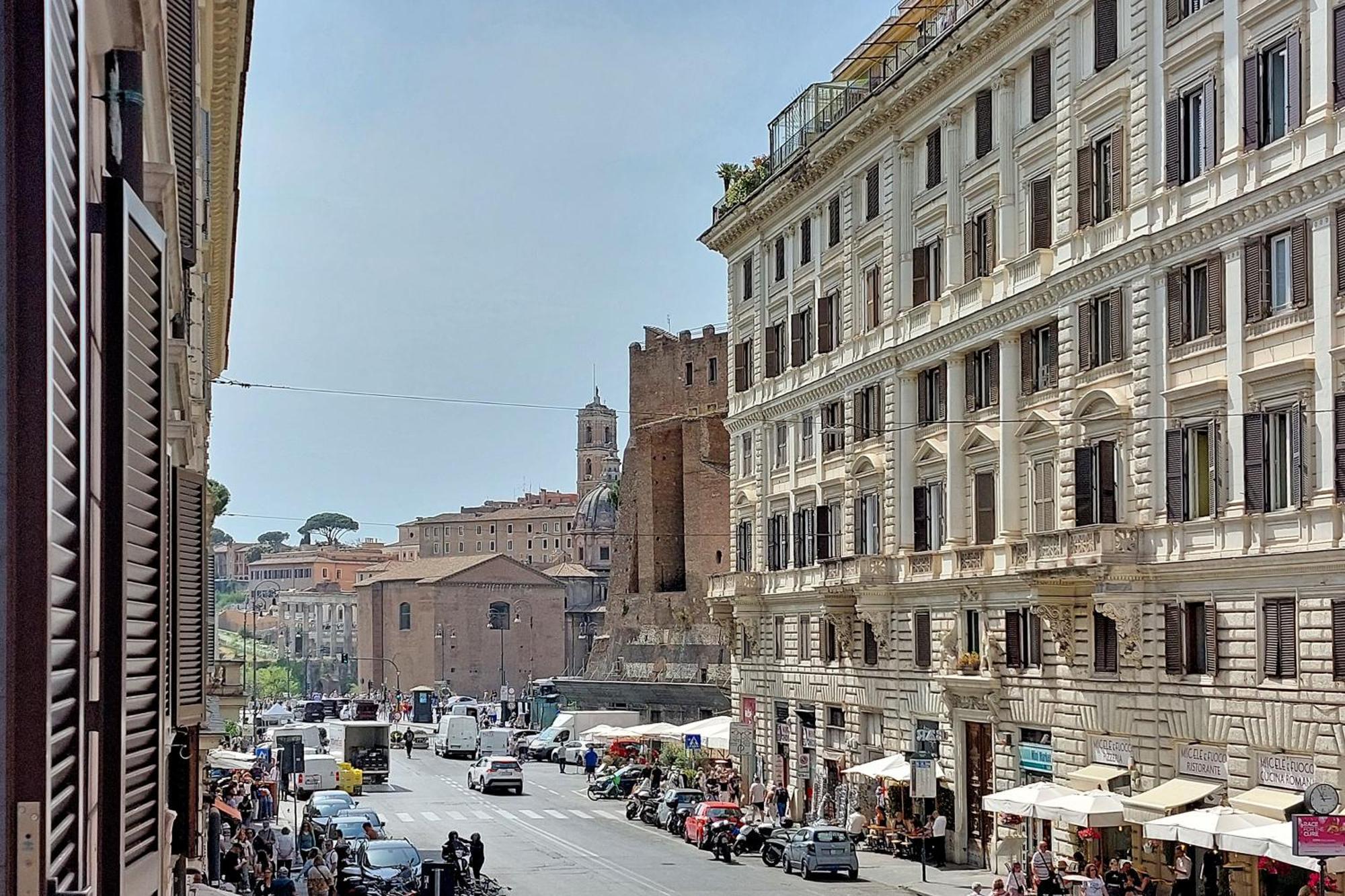 Ych-Colorful And Classy Apartment Near Fori Imperiali 罗马 外观 照片
